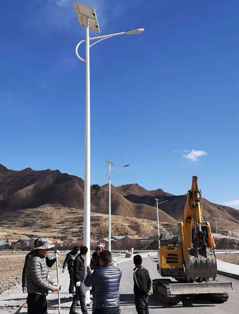 甘南碌曲10米措勤太阳能路灯项目