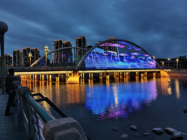 1742970194152440.jpg 措勤河道亮化.jpg